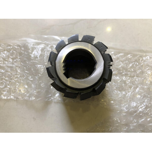 Dao phay lăn răng M2